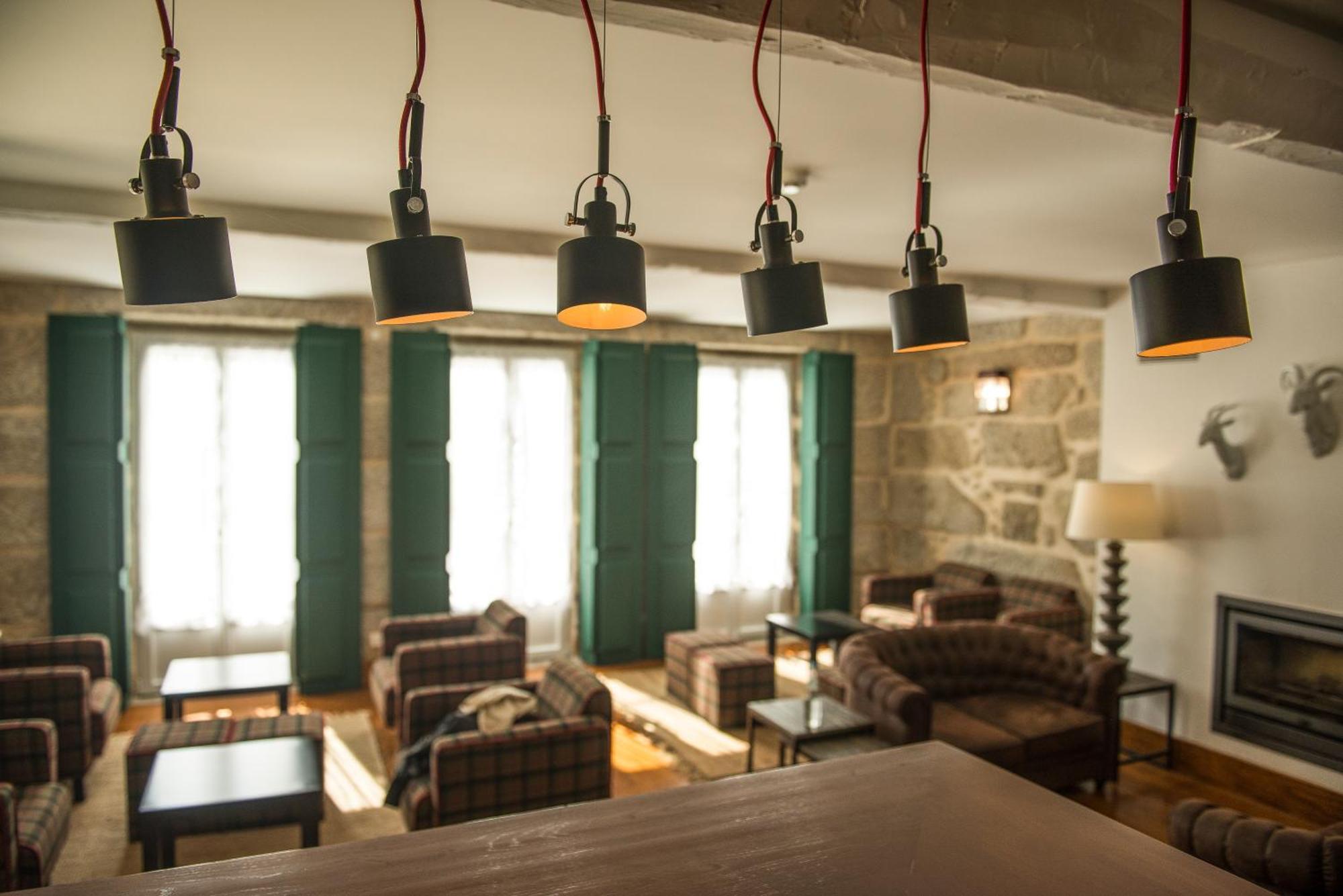 Casas Do Lupo Hotell Nelas Eksteriør bilde